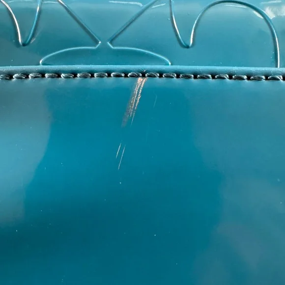 Large Patent Leather Kate Spade Tote - Picture 5 of 13